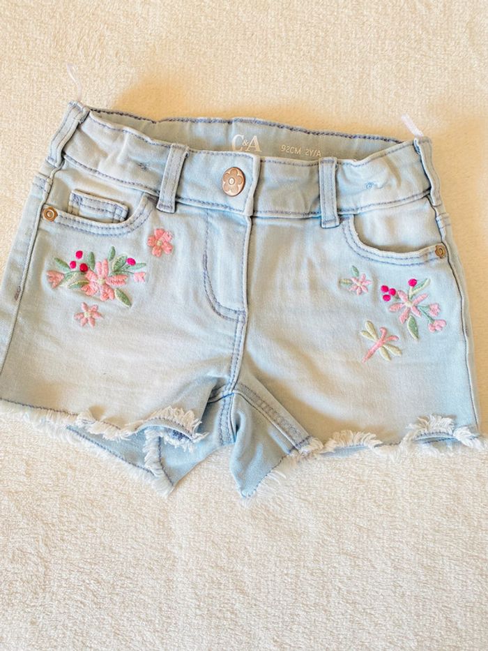 Lot de deux shorts 24 mois 92 cm - photo numéro 2