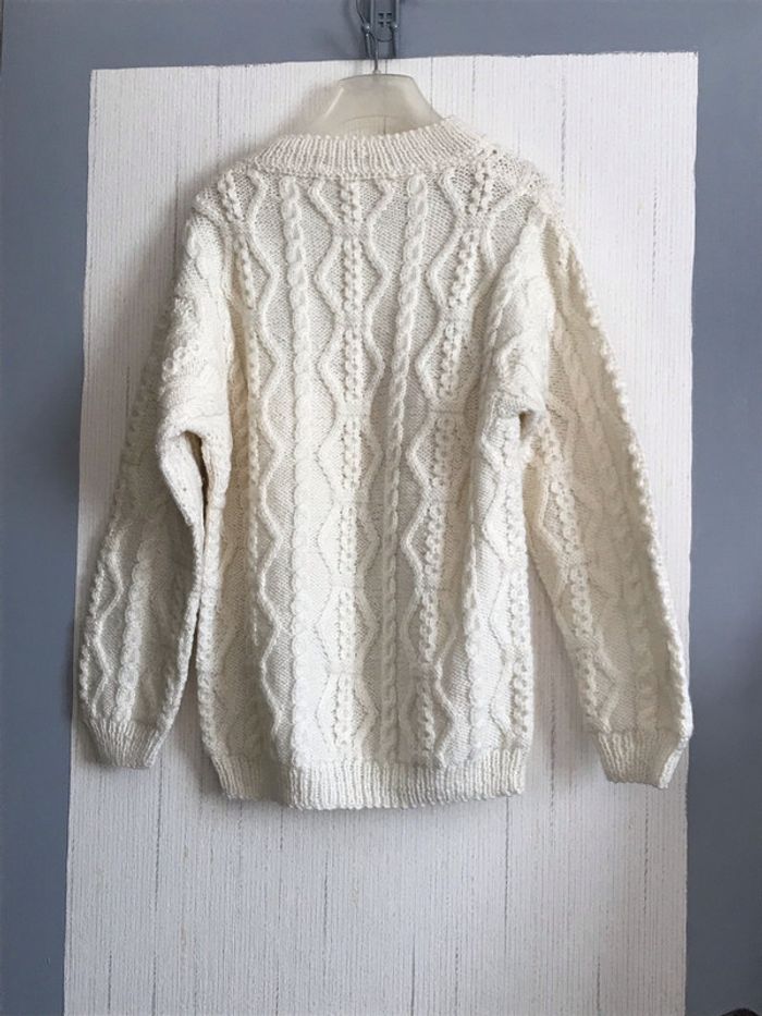 Pull en laine fait main - photo numéro 2