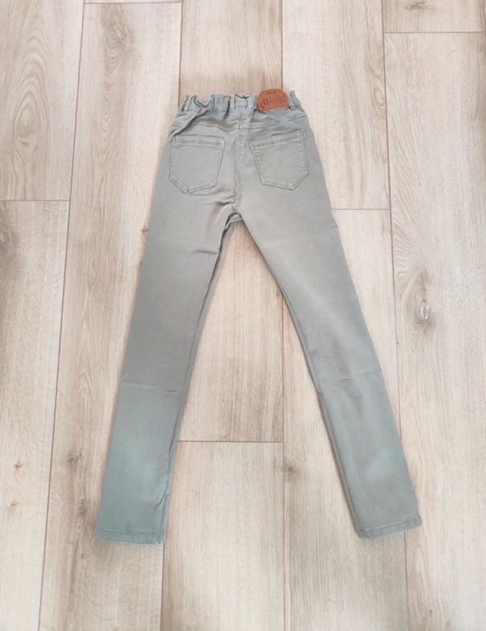 Pantalon kaki 9 ans - photo numéro 2
