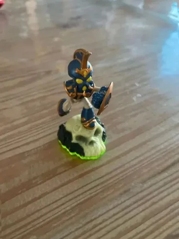 figurine  skylanders chop chop