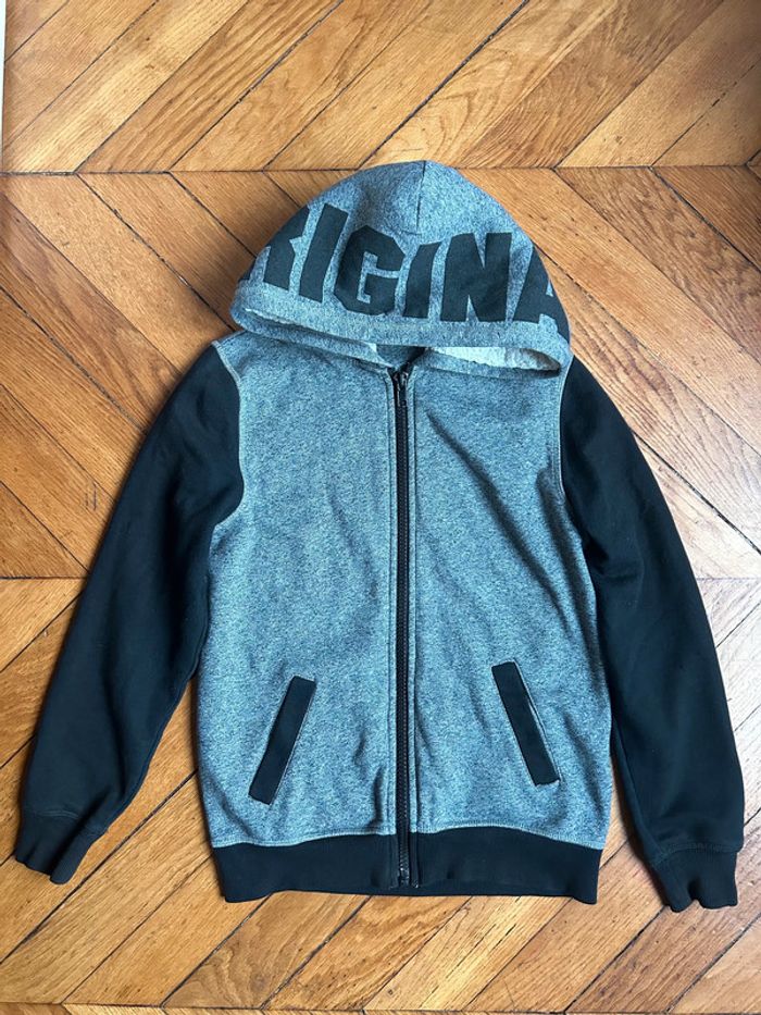 Très beau Gilet gris et noire taille 10/12 ans - photo numéro 7