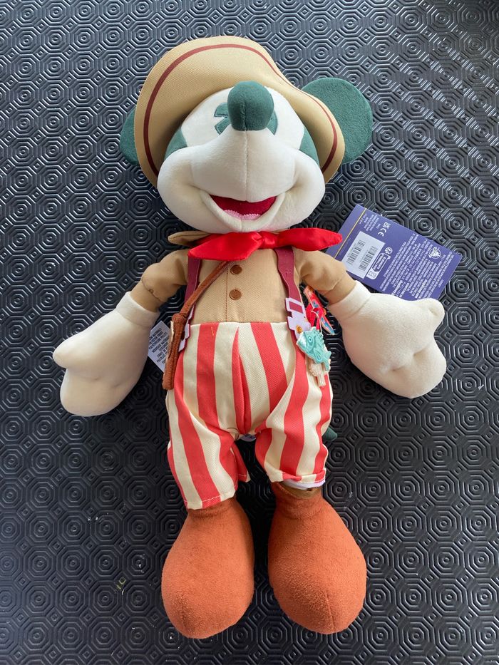 Peluche disney mickey main attraction