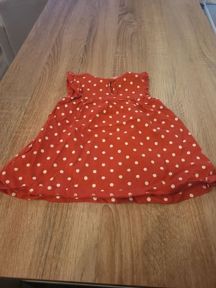 Robe. - photo numéro 2