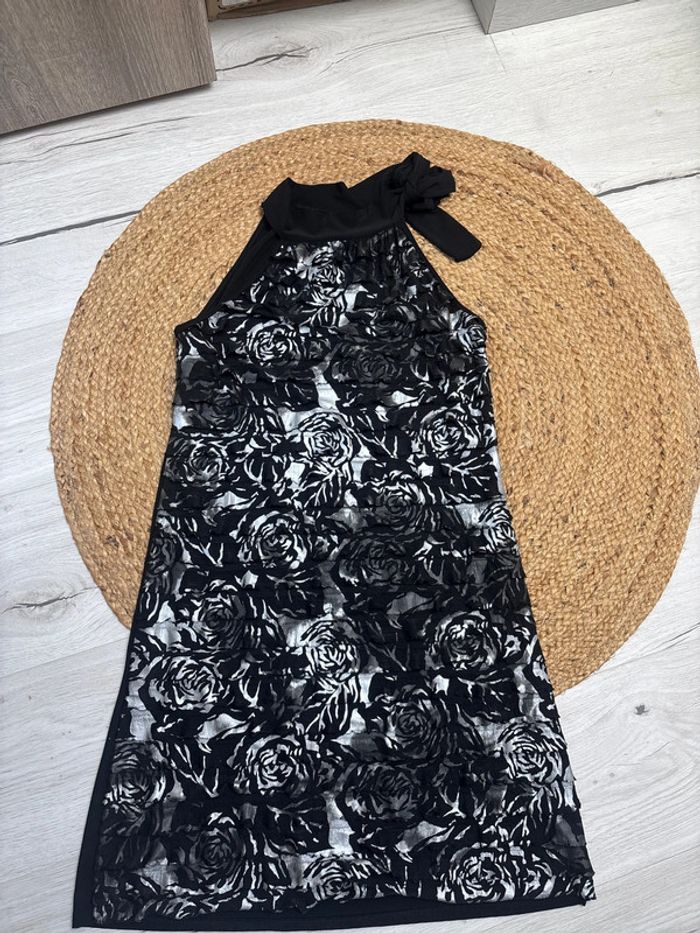 Robe noire et grise - photo numéro 3