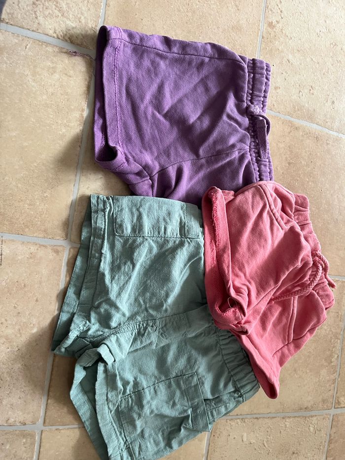 Lot shorts 6/9 mois