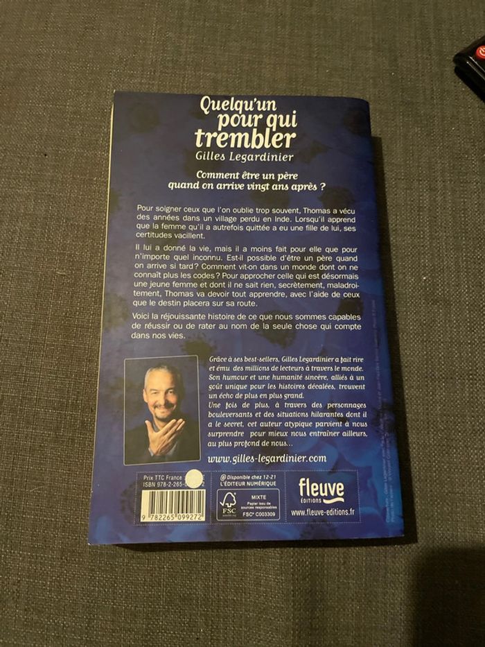 Livre quelqu’un pour qui trembler - photo numéro 2