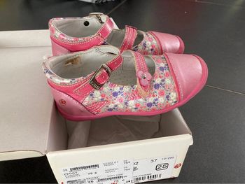 Chaussures GBB pointure 25