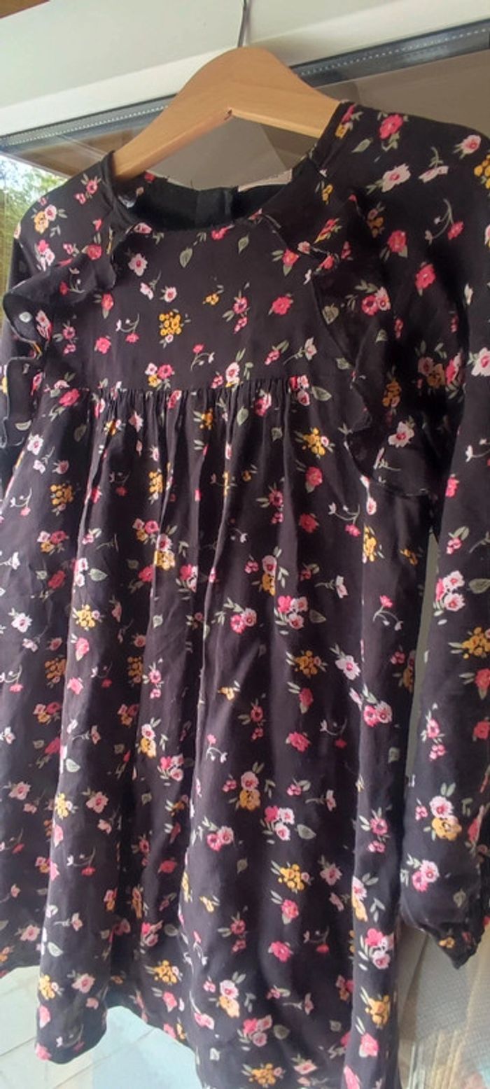 Jolie robe fluide à fleurs 6ans - photo numéro 3