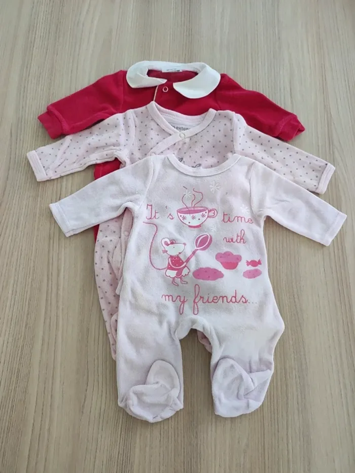 Lot 3 pyjamas 1 mois