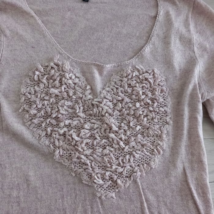 Pull avec col en V femme motif coeur beige taille S - photo numéro 3