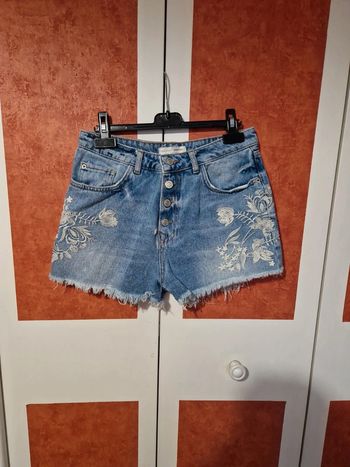 Short jeans