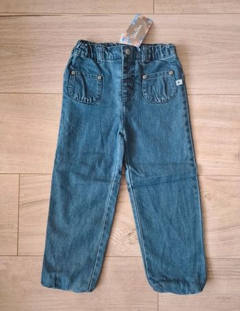 Pantalon 3 ans neuf avec etiquette