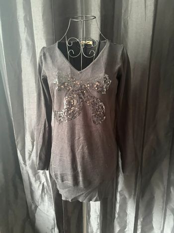 Jolie pull 100% Fashion Paris – Taille unique – bon état