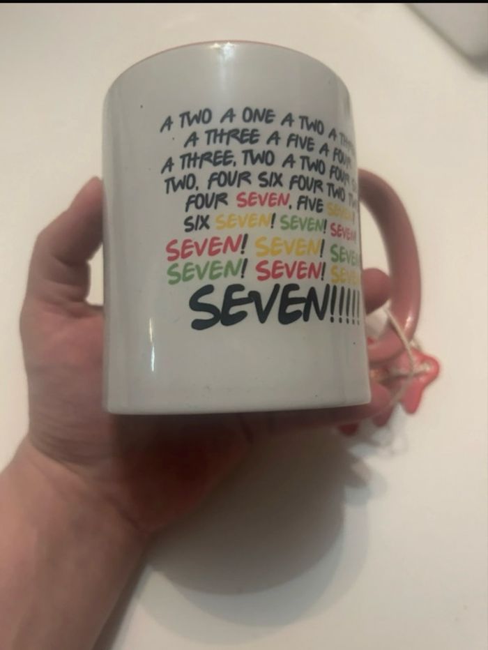 Mug Friends NEUF et le célèbre Seven de Monica - photo numéro 2