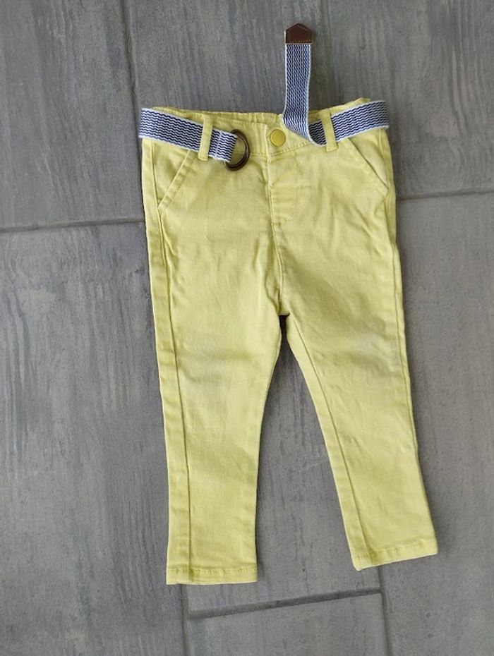Lot n°342 Pantalon avec ceinture Tape à l'oeil 18 mois - photo numéro 2