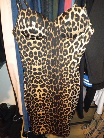 Robe moulante léopard