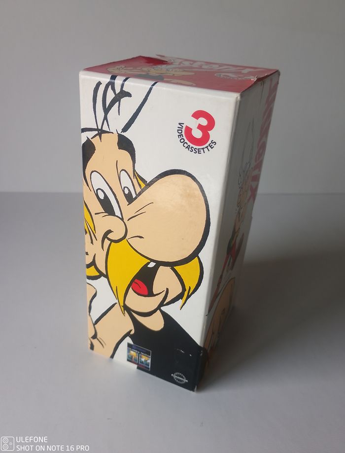 Coffret 3 K7 VHS Asterix et Obélix collector Gaumont 1995 - photo numéro 2