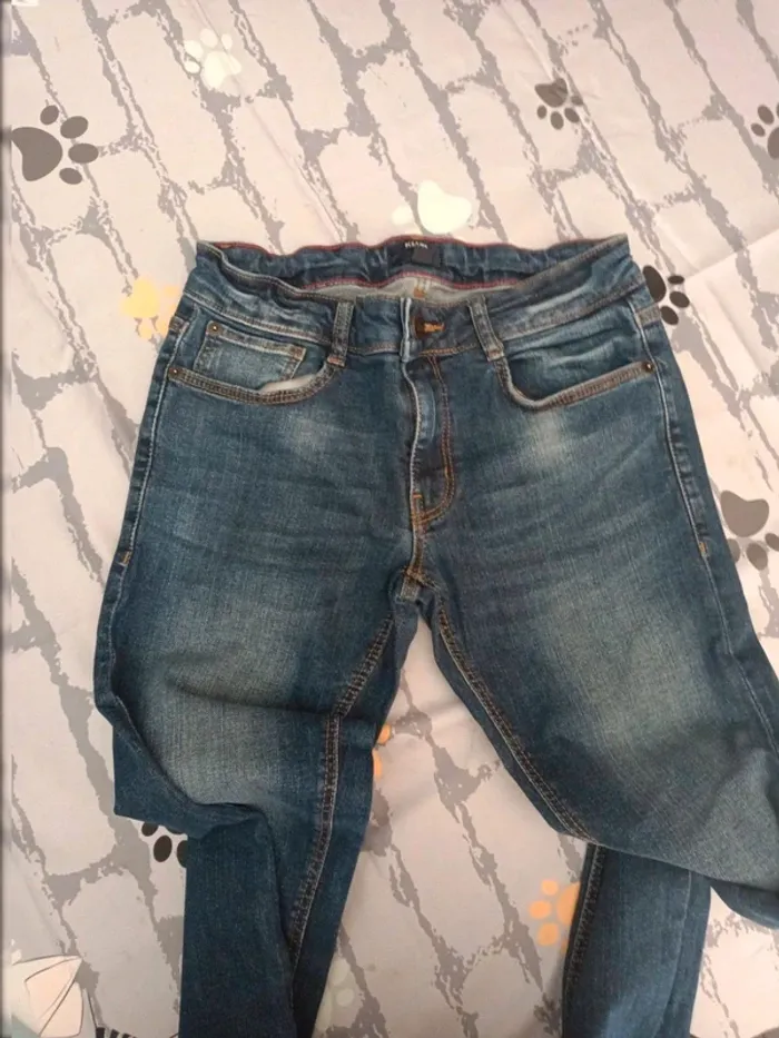 Jean Kiabi xS 14 ans slim fit très bon état - photo numéro 4