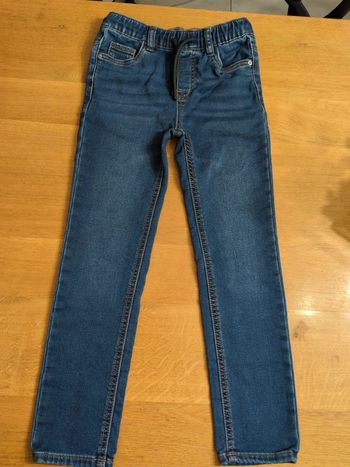 Très beau jean 8 ans