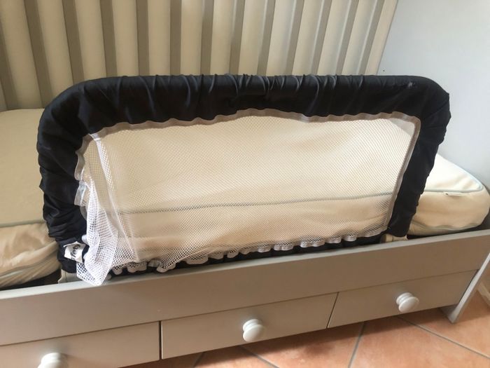 Barrière de lit bébé enfant