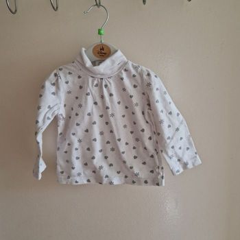 80 cm sous pull blanc a coeur gris