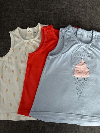 Lot débardeurs 12 mois