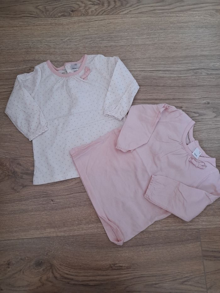 Lot 2 tee-shirts manches longues 12mois