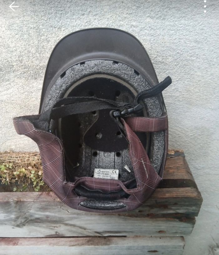 Bombe  d'équitation Fouganza taille 53 55 - photo numéro 2