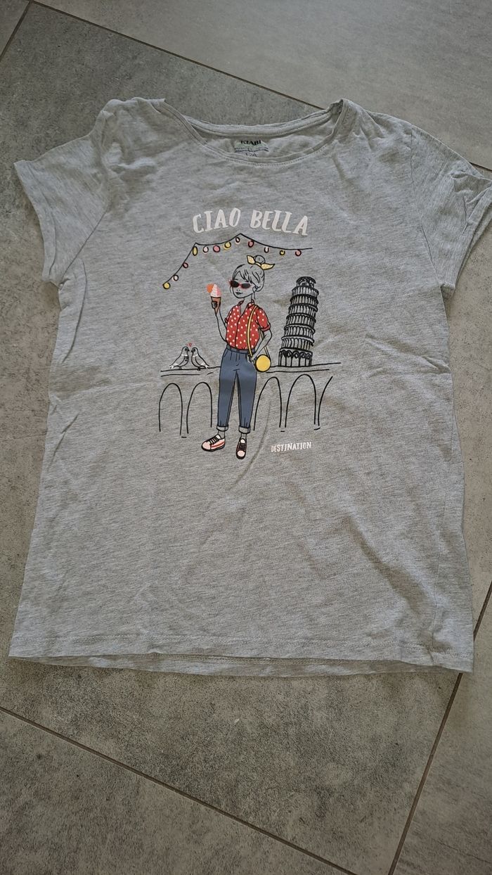 Tee shirt