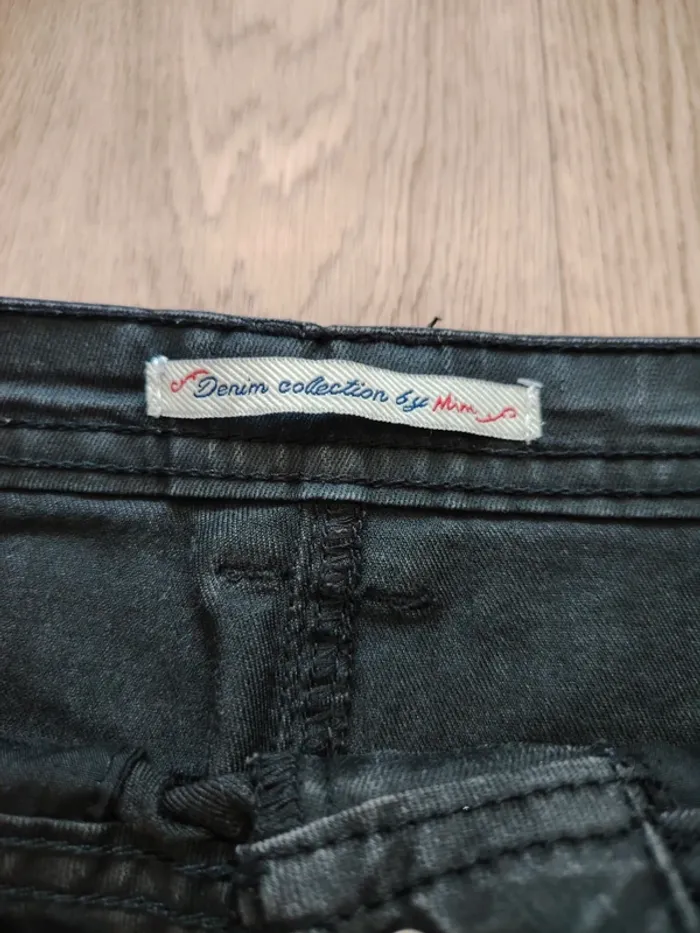 Mini jupe noire - photo numéro 3