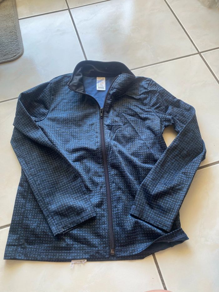 Gilet de sport, garçon Decathlon, taille huit ans
