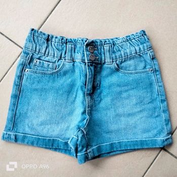 Short jeans