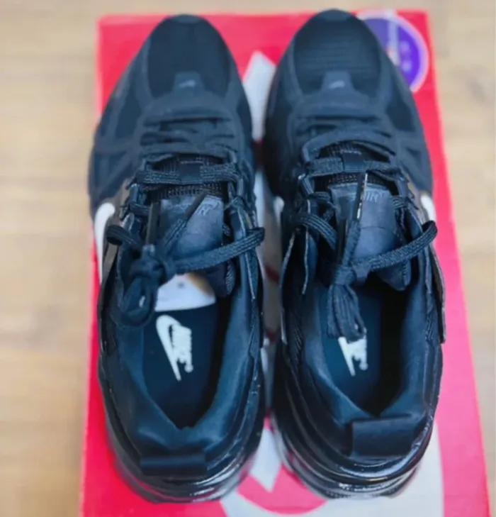 Nike V2k run Black Summit White Anthracite Taille 40 - photo numéro 5