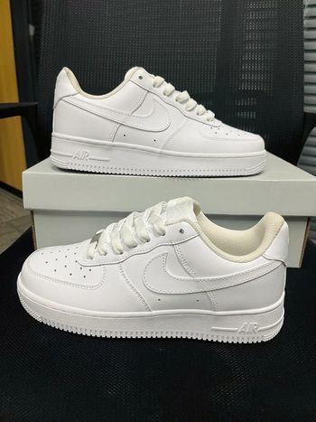 Nike Air Force 1 Low 'O7 White taille 39