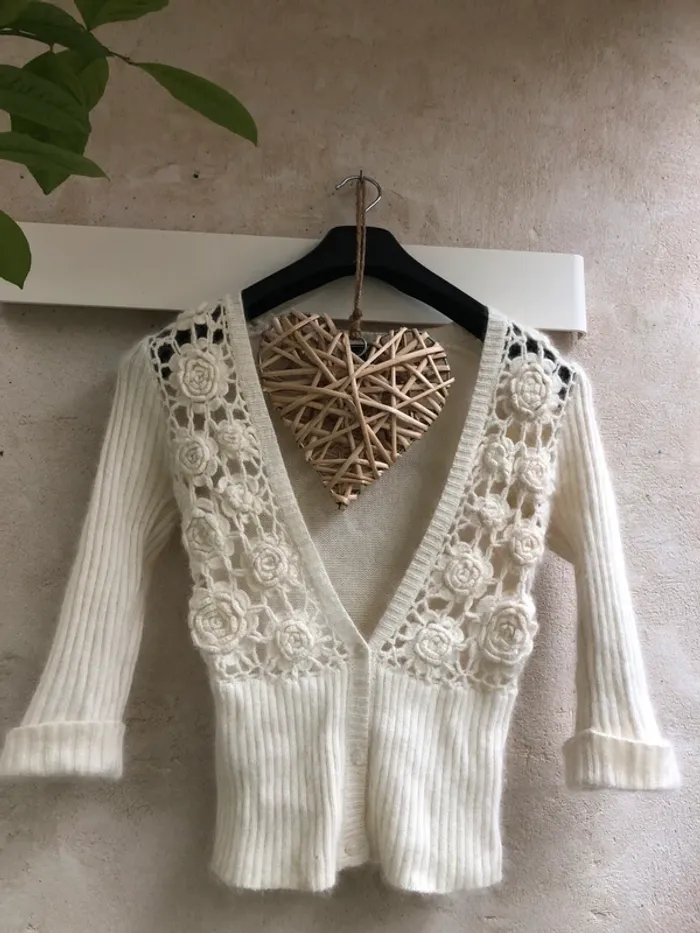 Gilet Mango Angora et laine S neuf