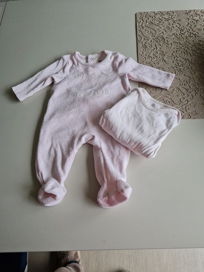 Pyjama orchestra rose et bodie manche longue 3 mois