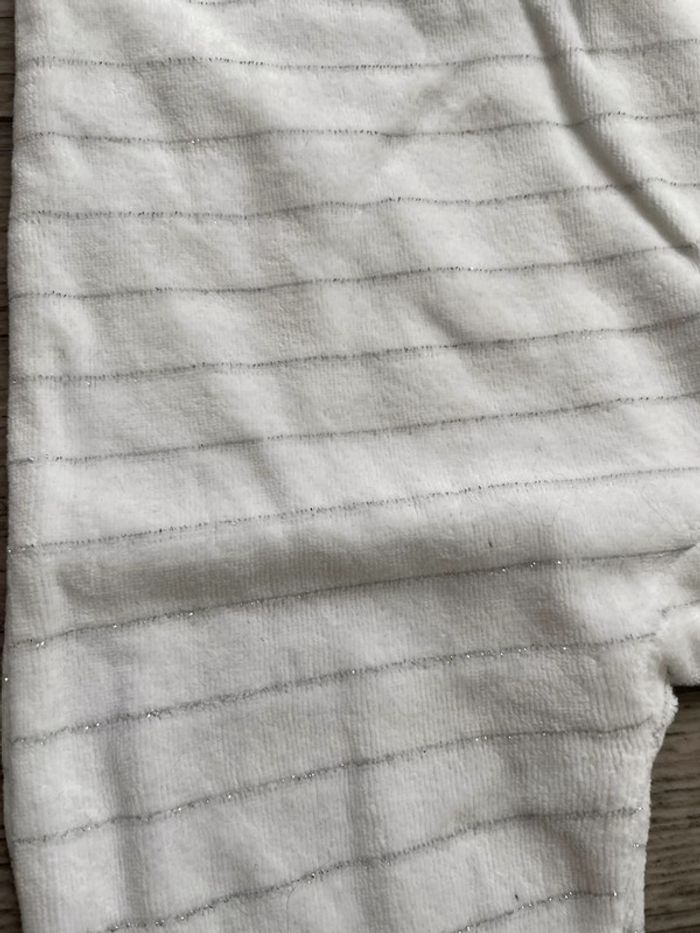 Pyjama velours Kiabi 12 mois blanc motif lapin rose doux er chaud - photo numéro 2