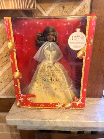 ✨ Poupée Barbie – Signature