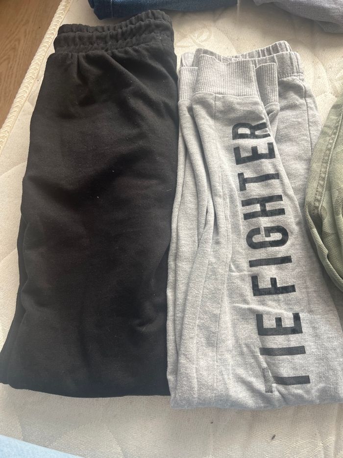 Lot vêtements taille 5/6 ans garçon - photo numéro 3