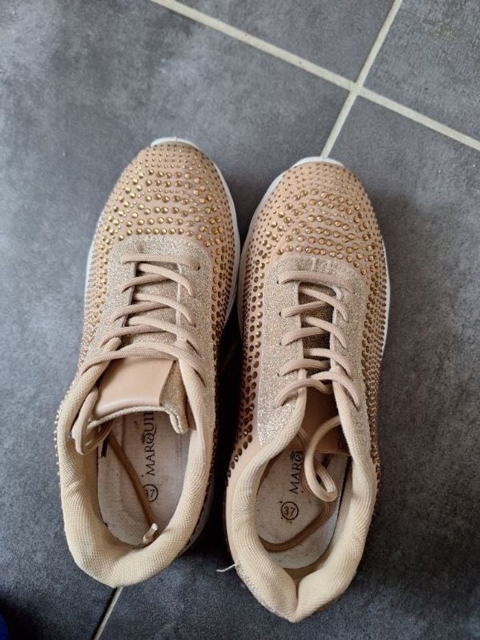 Baskets comme neuves