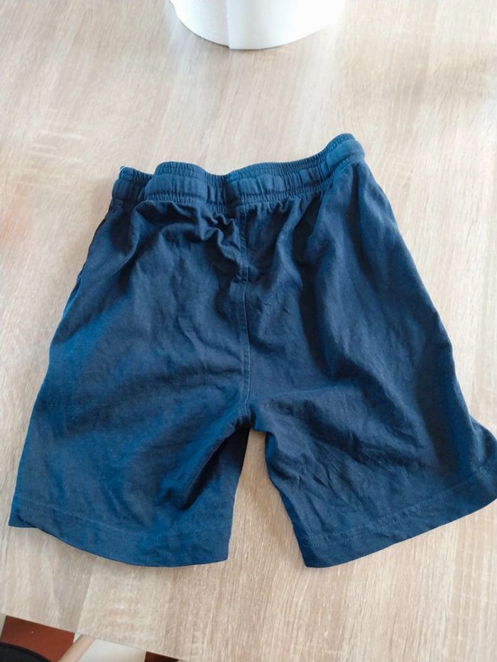 Short 6 ans - photo numéro 2