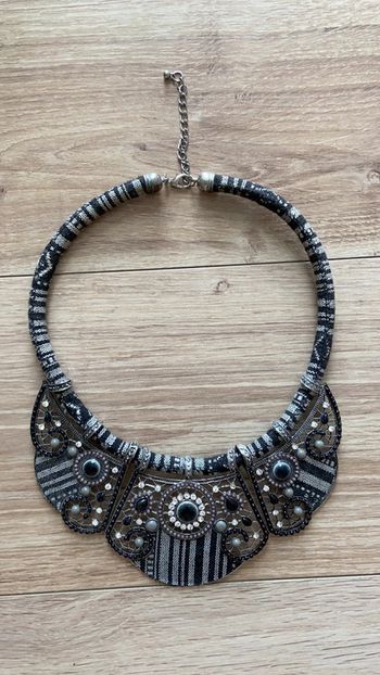 Collier femme argent et noir