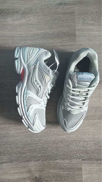Saucony