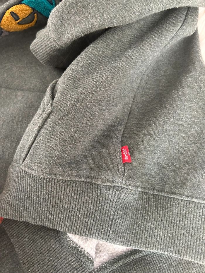 Garçon 👦🏻 Sweat a capuche levi’s kaki taille 8 ans - photo numéro 4