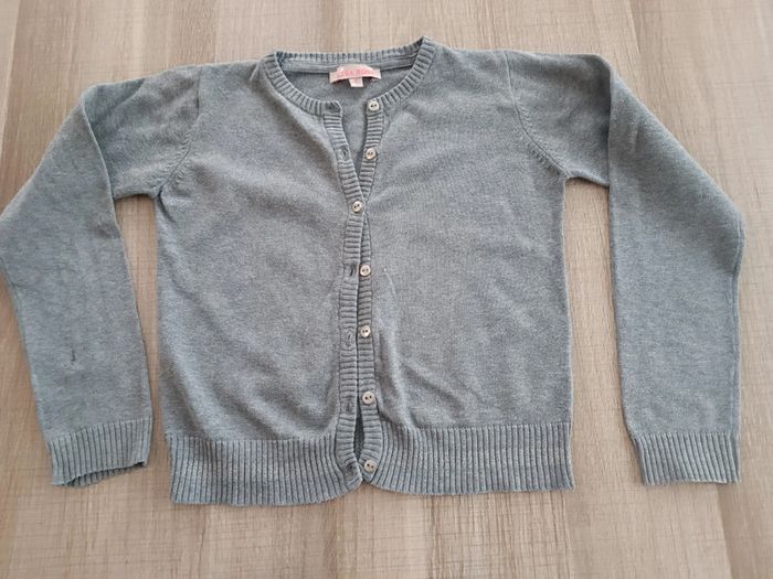 Gilet gris 8 ans