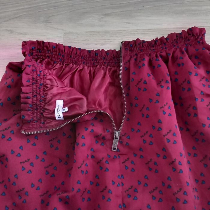 Jupe courte Bordeaux imprimée coeur Naf Naf taille 38 - photo numéro 6