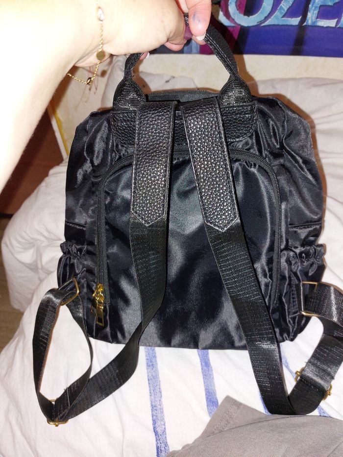 Sac a dos (sac à main) - photo numéro 2