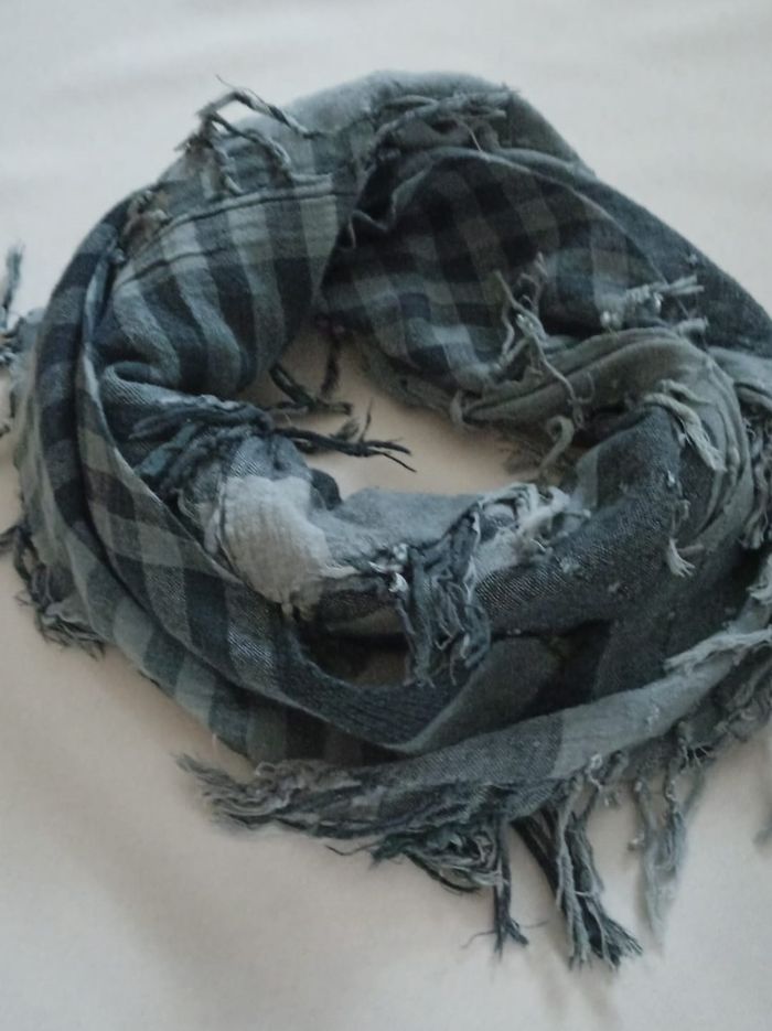 Foulard Chic et Polyvalent – Touche Finale à Vos Tenues ! - photo numéro 7