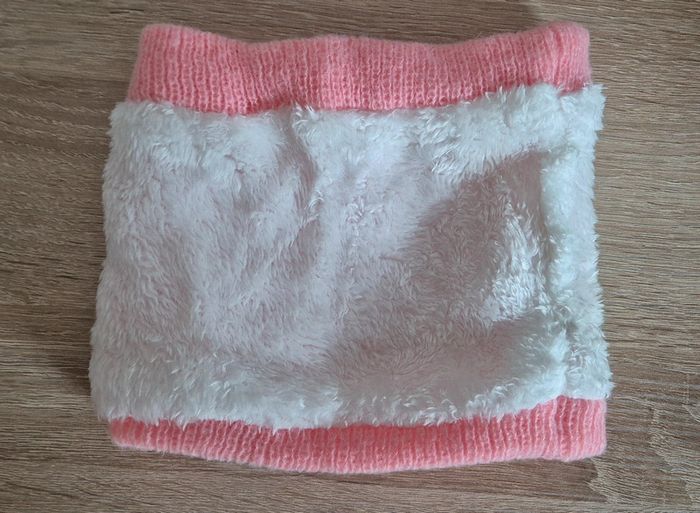 Tour de cou/ cache cou chaud rose. - photo numéro 3