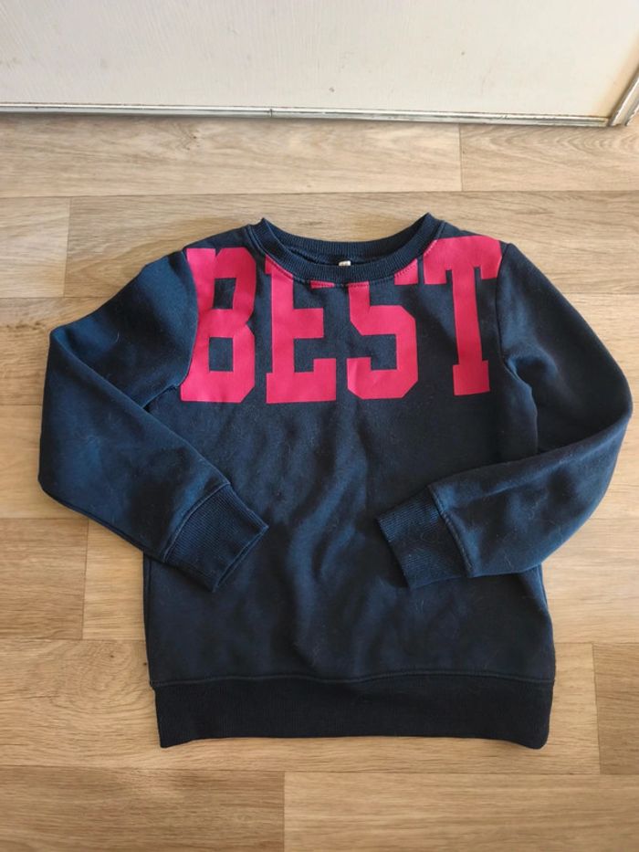Sweat sans marque taille 5-6 ans